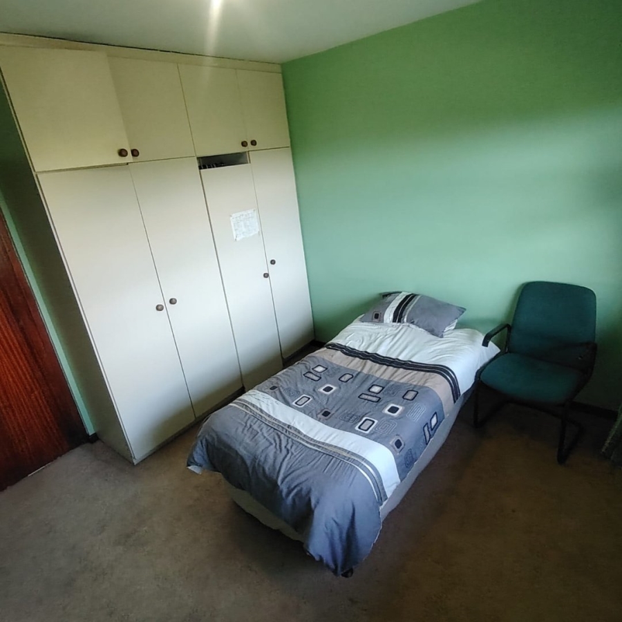 6 Bedroom Property for Sale in Baysville Eastern Cape